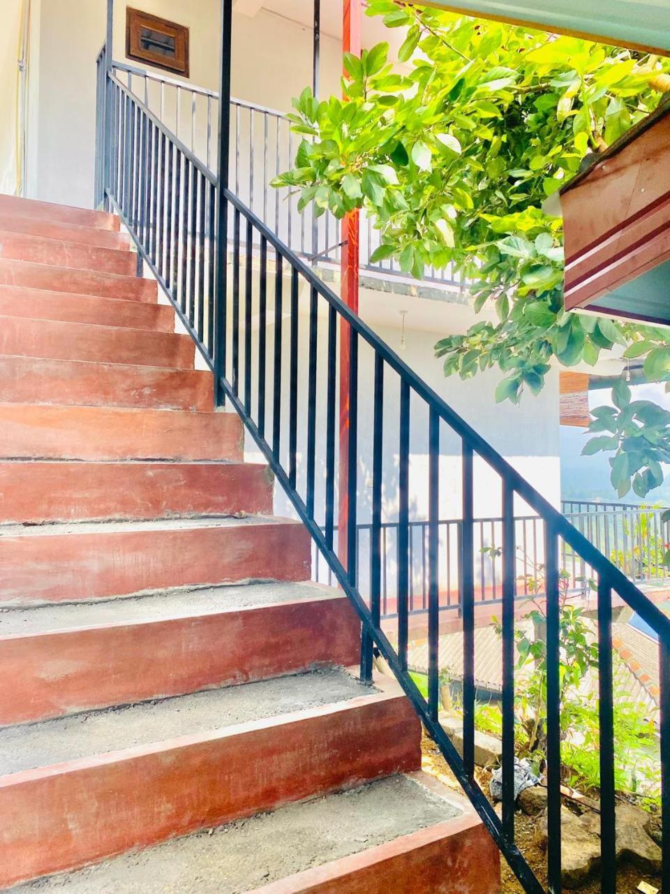 Pleasant Peak Bed and Breakfast Ella Εξωτερικό φωτογραφία