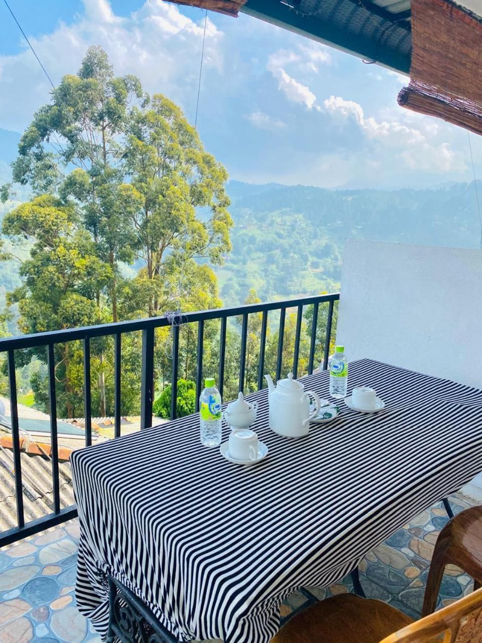 Pleasant Peak Bed and Breakfast Ella Εξωτερικό φωτογραφία